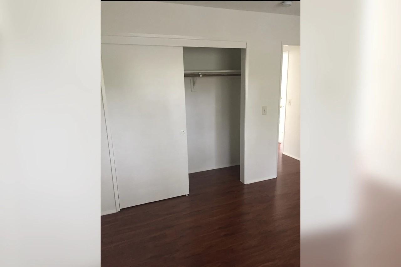 14551 Vose St - Photo 3 of 11