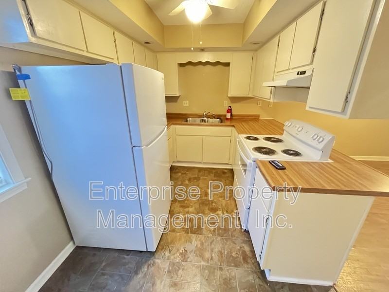 3244 Southern Ave - Photo 7 of 16