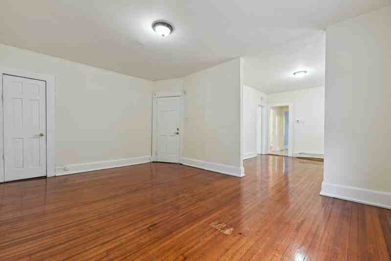 9 Rosedale Ave #2 - Photo 3 of 15