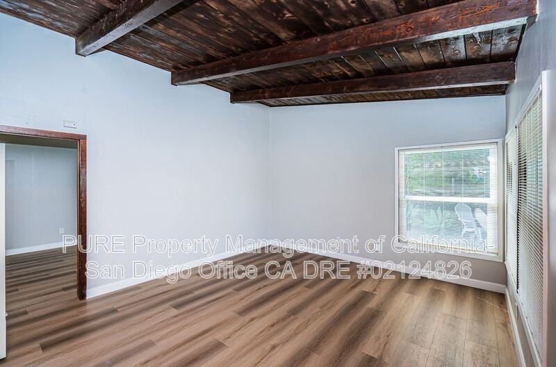 1053 Grand Ave - Photo 5 of 20