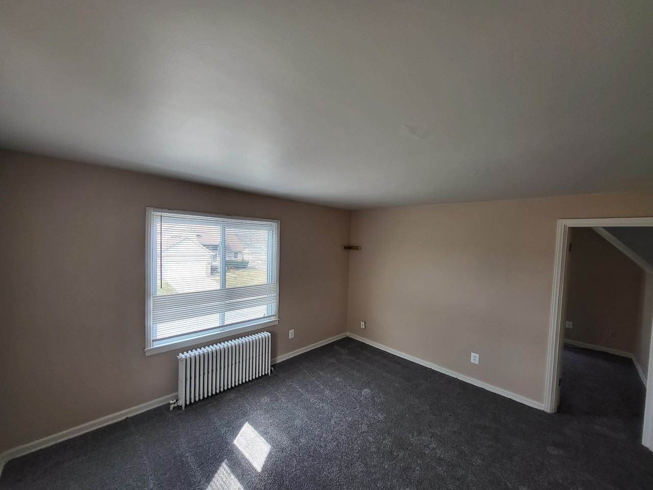 2557 4Th St - Photo 4 of 5