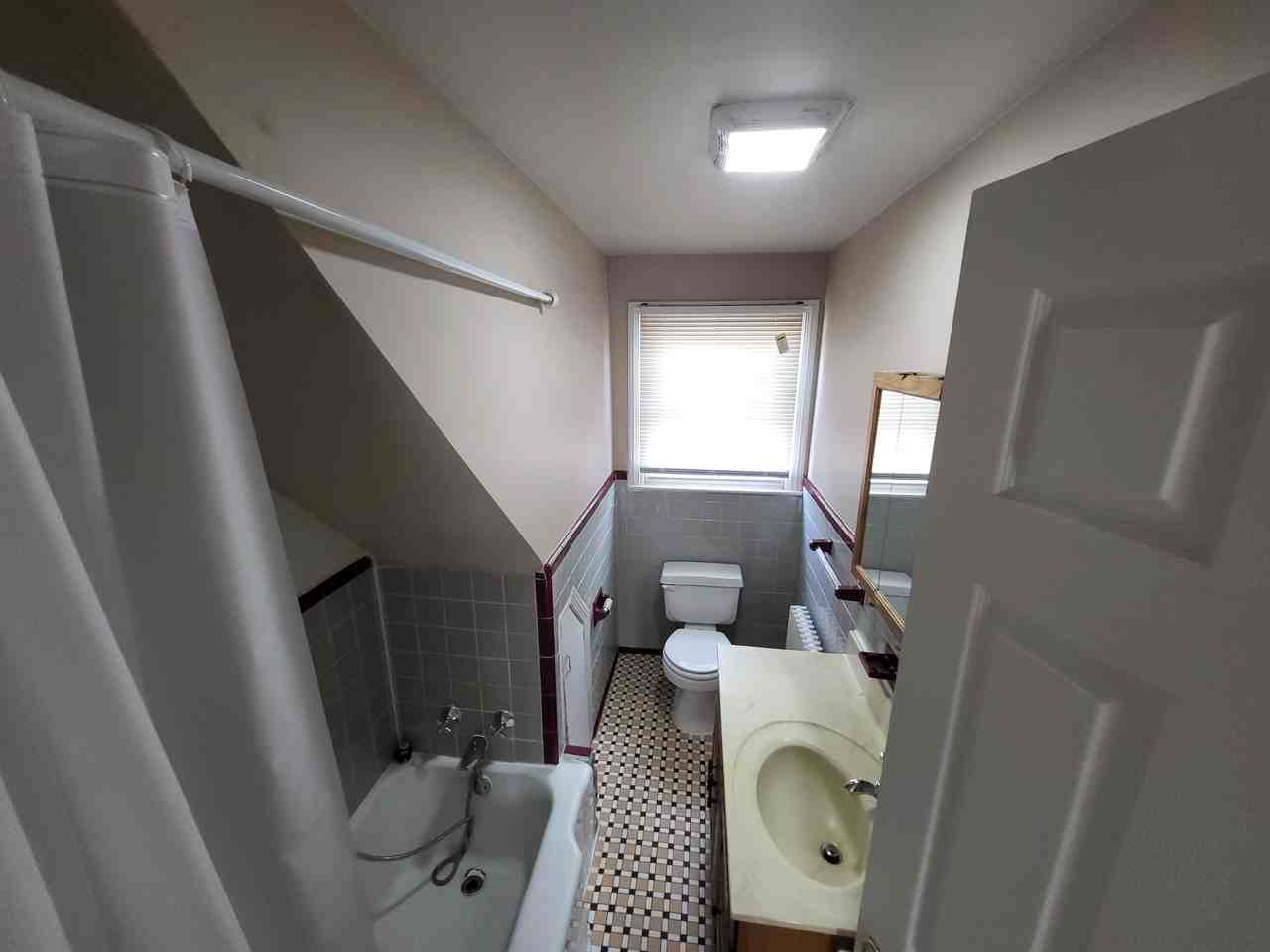 2557 4Th St - Photo 5 of 5