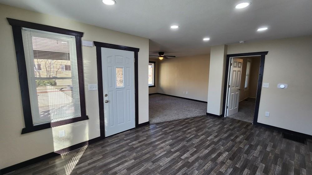415 N 4th St - Photo 2 of 13