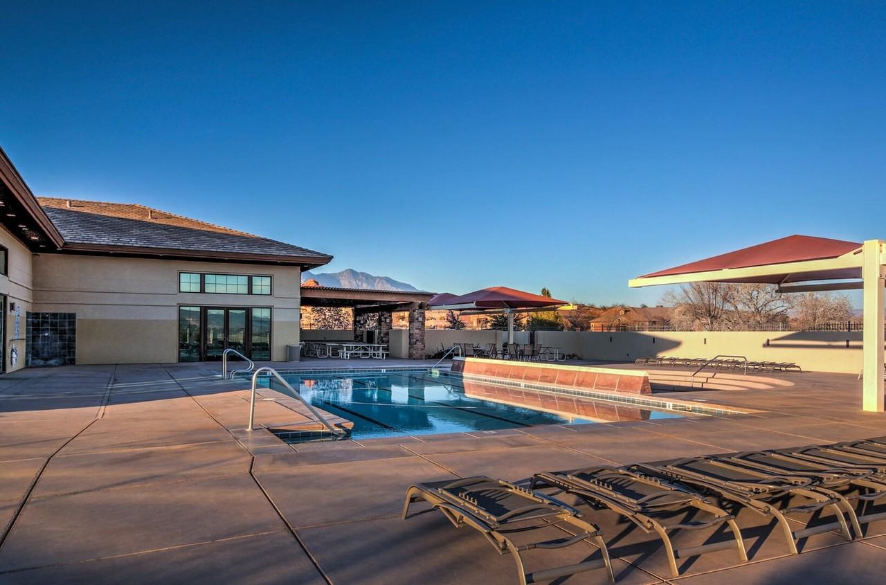 2115 N Sand Sage Ave - Photo 2 of 18