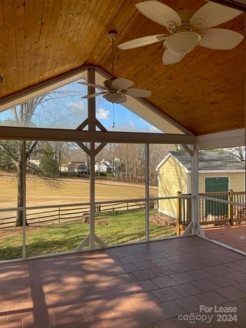 8401 Golf Ridge Dr - Photo 3 of 21