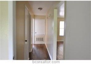 311 Manuel Dr - Photo 2 of 5