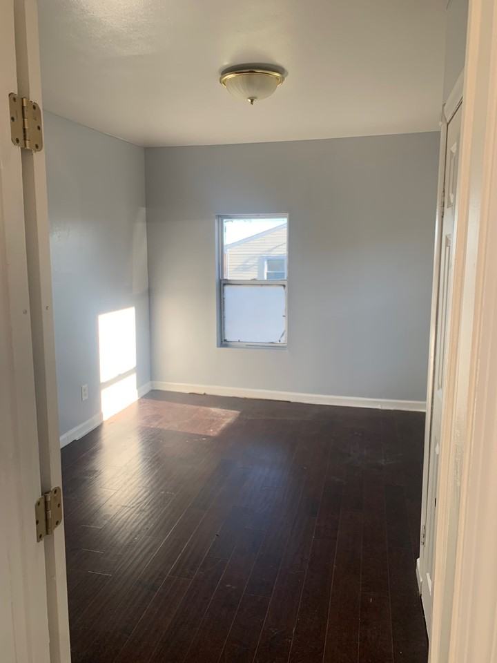 514 N 11th St - Photo 2 of 8