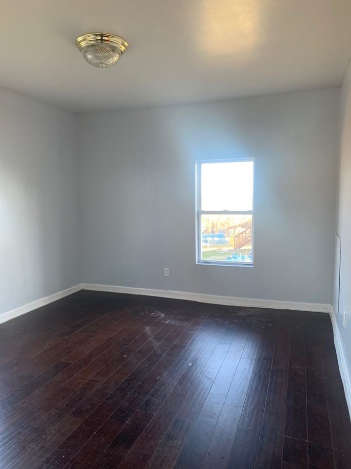 514 N 11th St - Photo 3 of 8