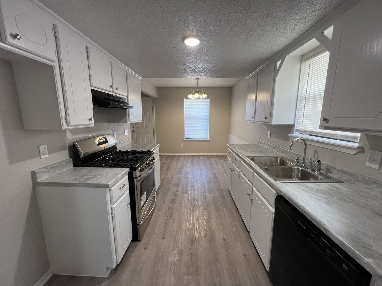 5609 Evanbrook Ter - Photo 3 of 10