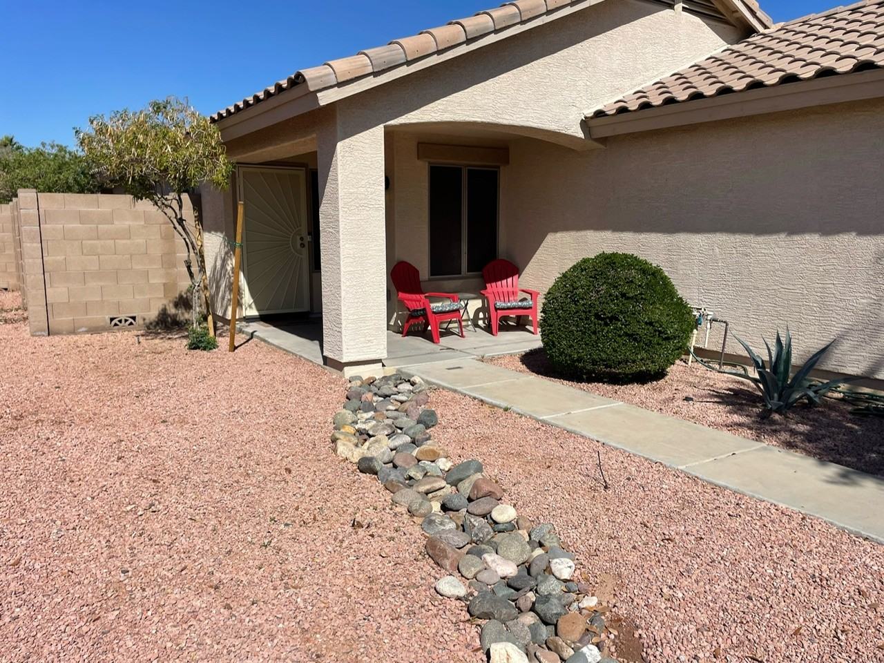 16668 W Paradise Ln - Photo 3 of 22