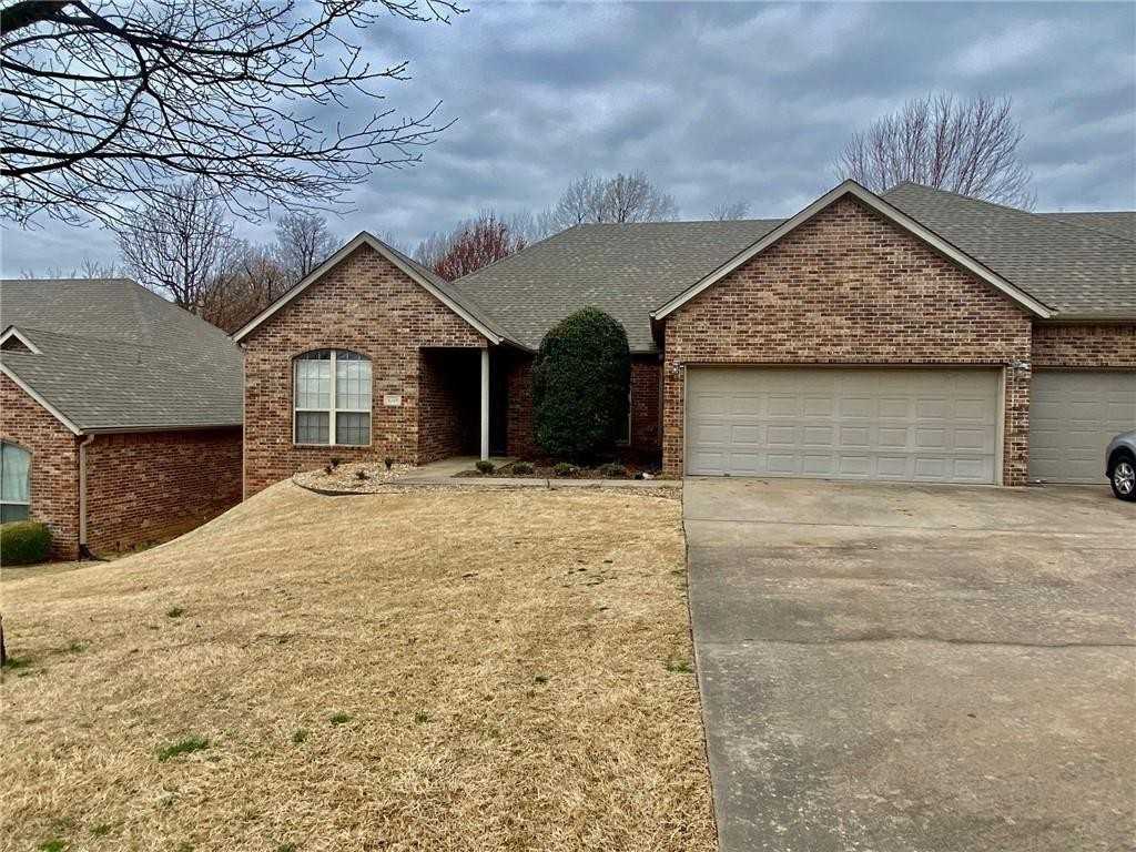 4249 N Meadow View Dr, Fayetteville, AR 72703 4 Bedroom Condo for