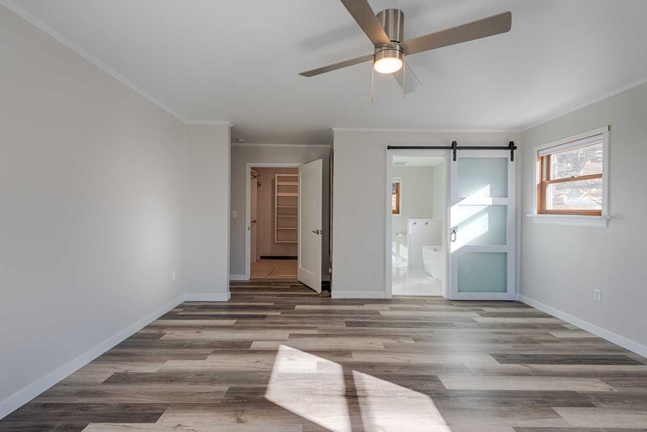 711 Terrace Dr #NA - Photo 3 of 33