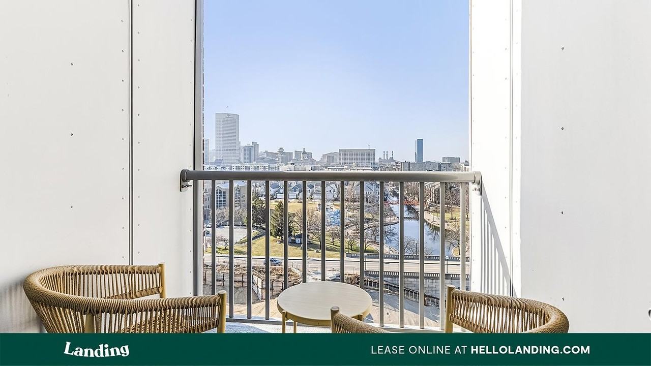 335 W 9th St - Photo 4 of 28