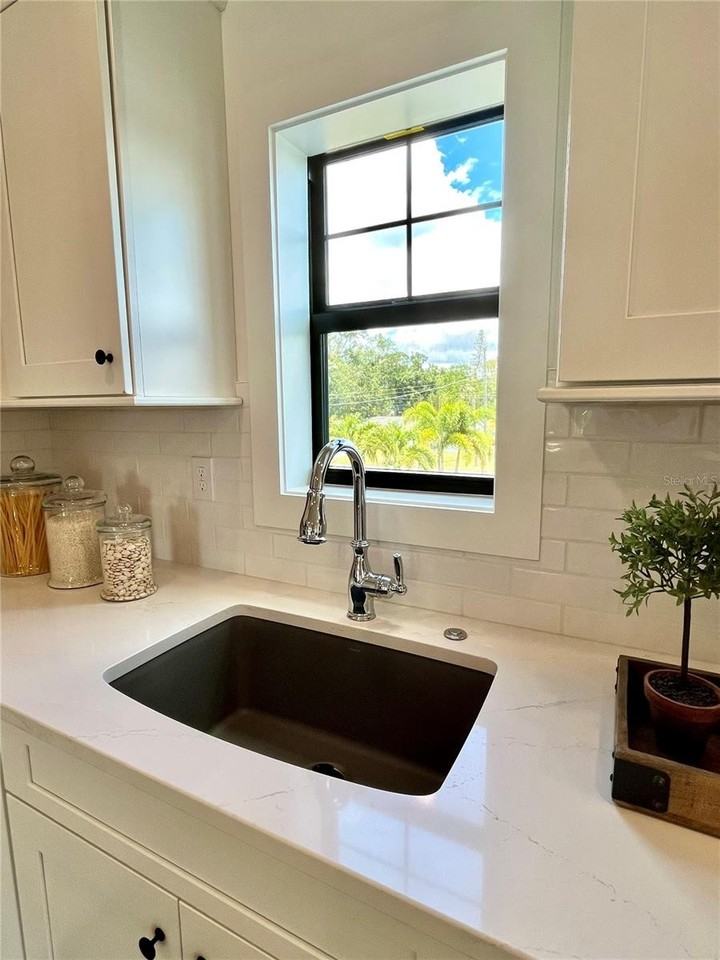 806 South Jefferson Avenue #1 - Photo 6 of 16