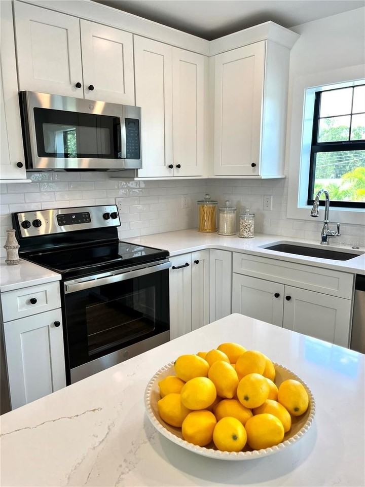 806 South Jefferson Avenue #1 - Photo 7 of 16