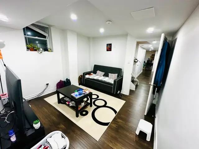 34 Canary Close - Photo 3 of 17