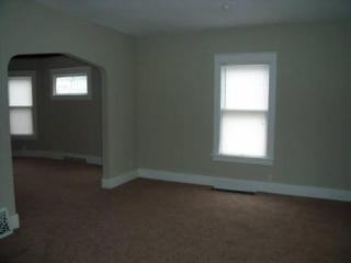 1217 Glenhurst Ct - Photo 2 of 7