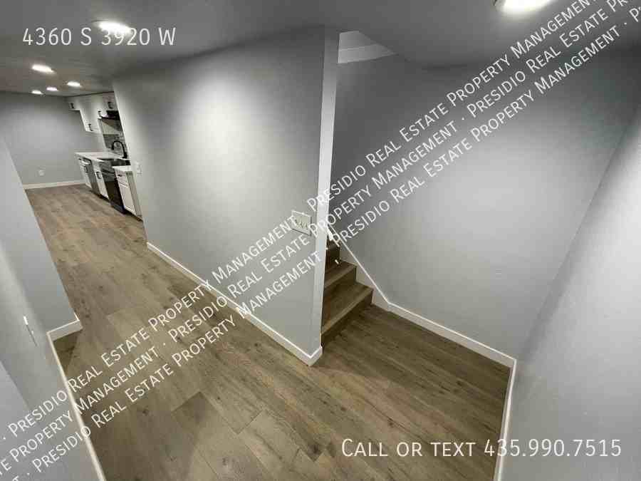 4360 S 3920 W - Photo 3 of 21