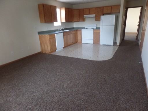 699 N 25th St - Photo 2 of 4