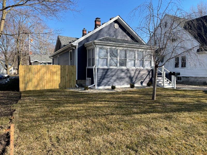 744 E Main St - Photo 2 of 13