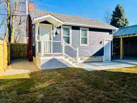 744 1/2 E Main St - Photo 1 of 1