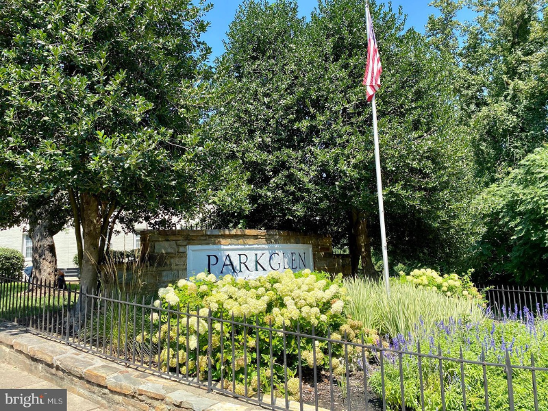 824 S Arlington Mill Dr #202 - Photo 3 of 24