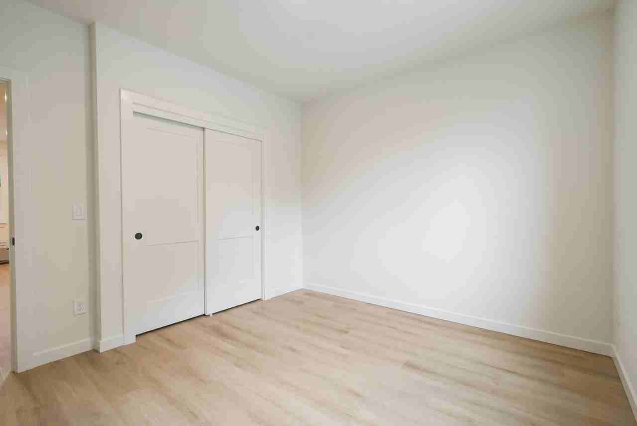 6115 Ne Multnomah St #2 - Photo 5 of 37