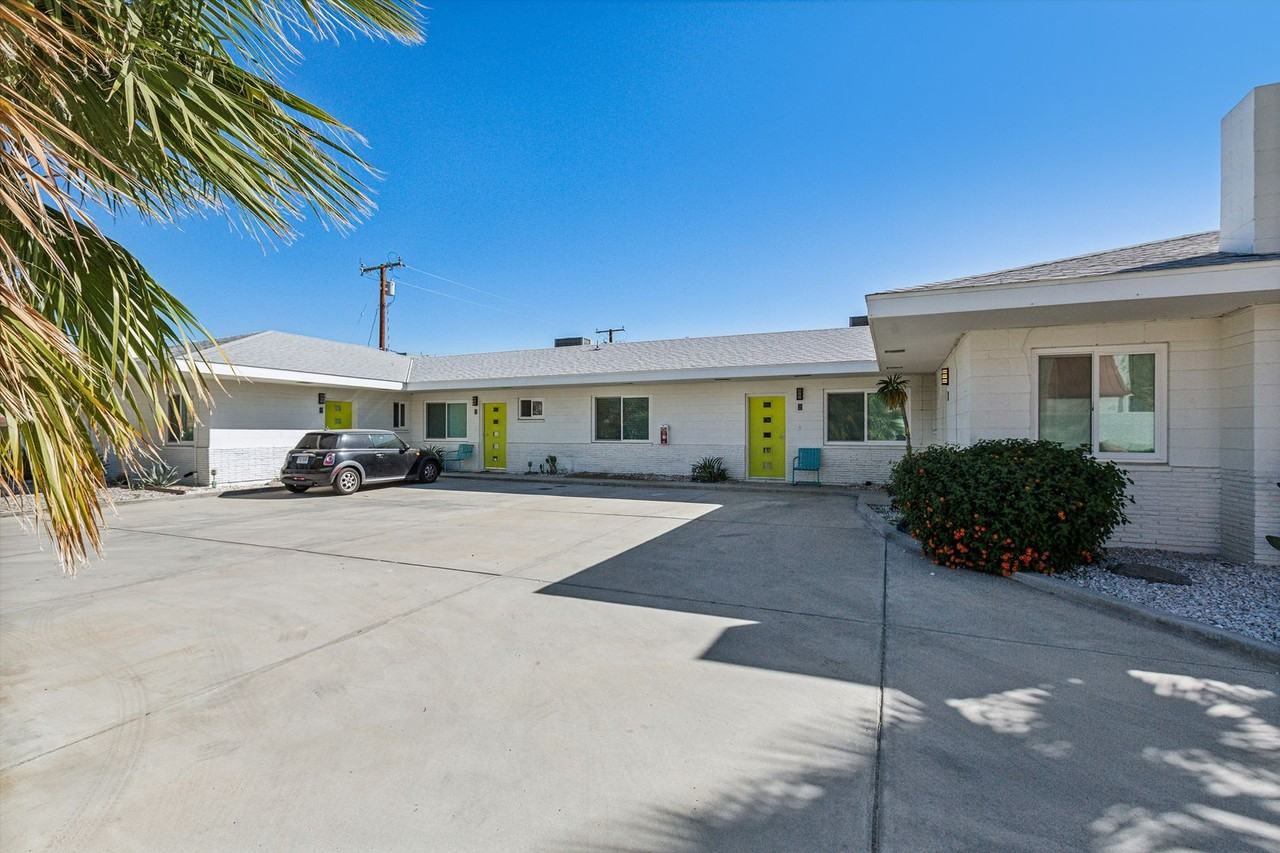 44860 Cabrillo Ave - Photo 3 of 30