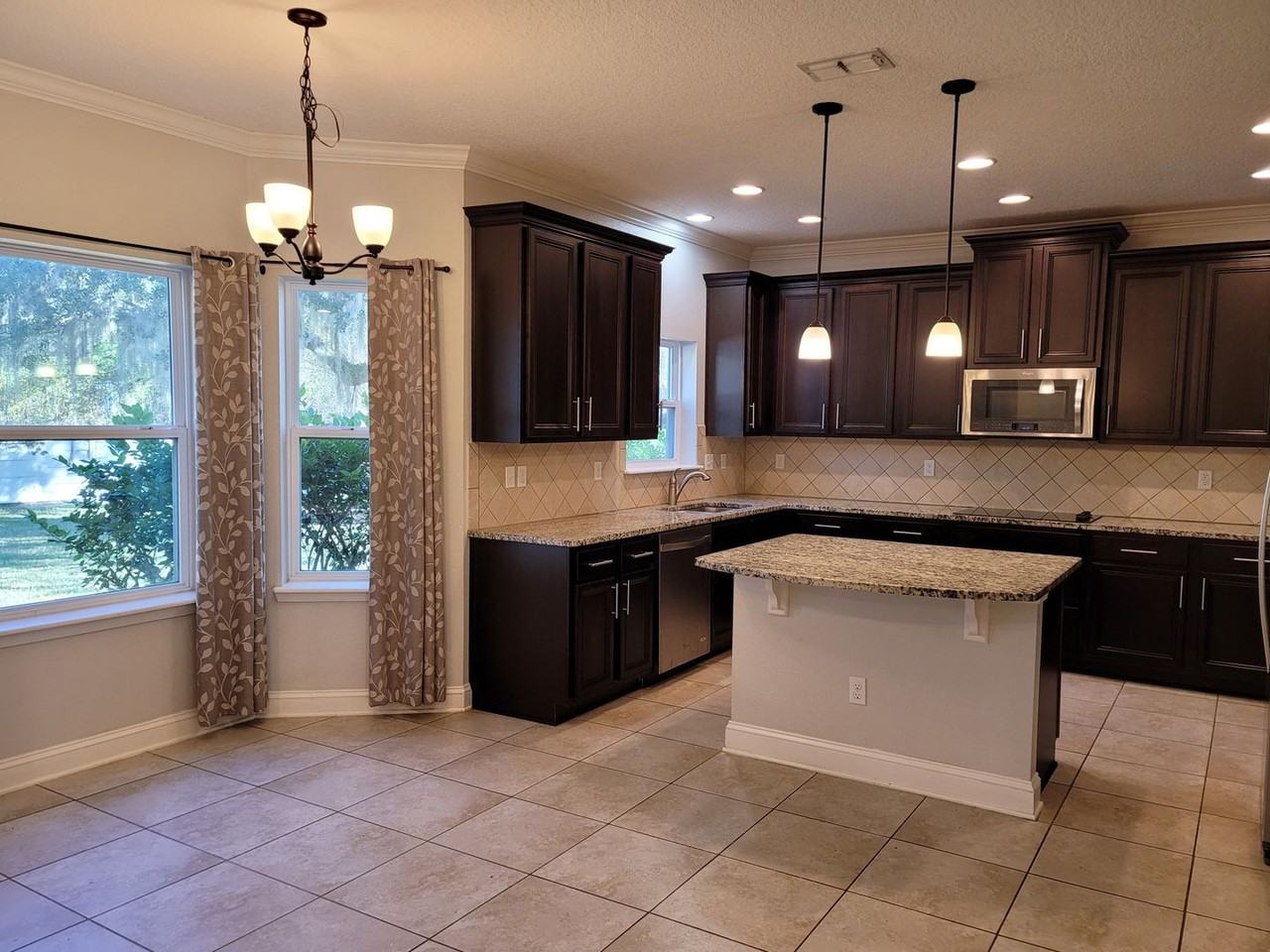 12198 Ridge Crossing Way - Photo 2 of 13