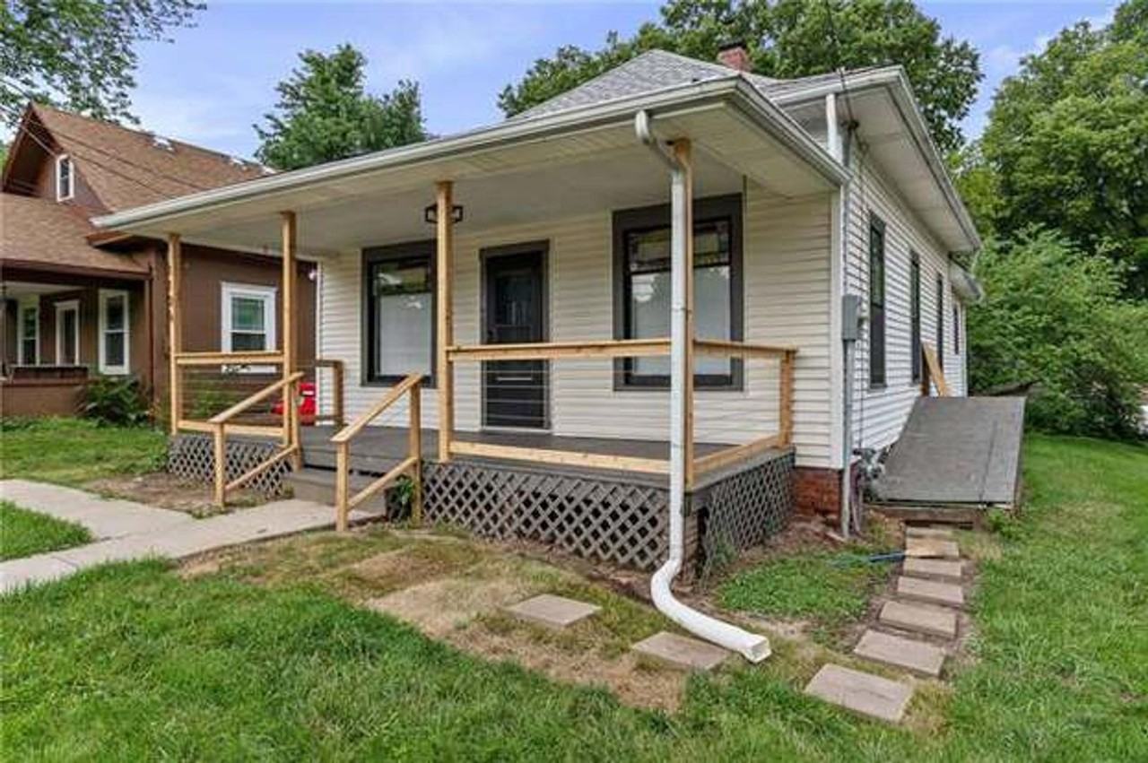 1106 N Osage St - Photo 2 of 24