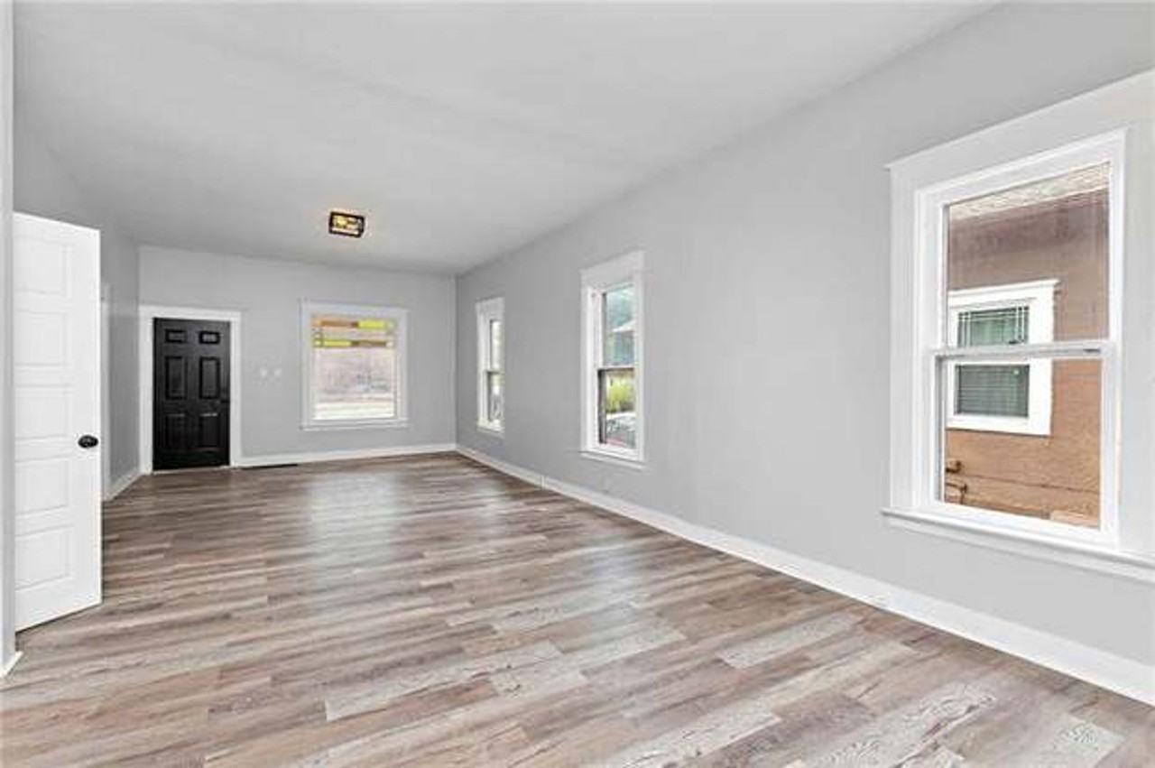 1106 N Osage St - Photo 7 of 24