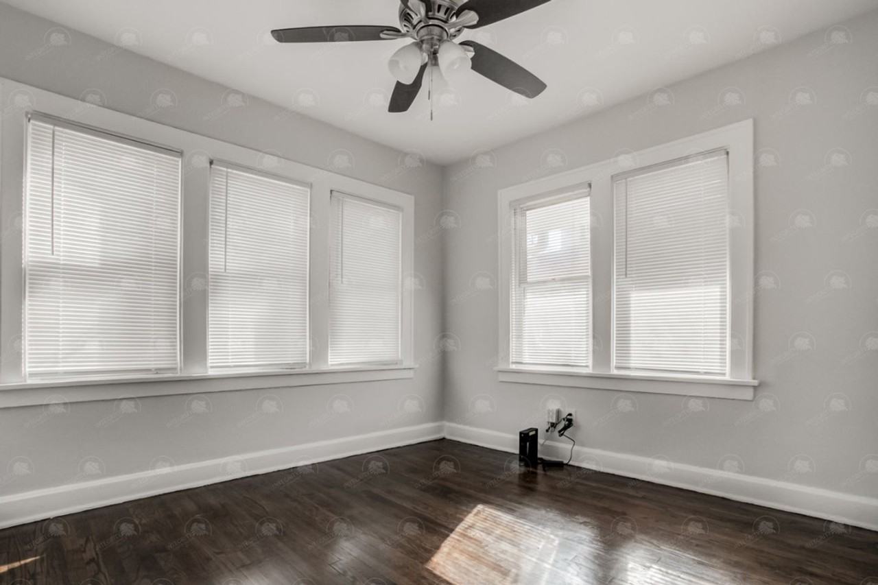 6627 Brooklyn Ave - Photo 3 of 28