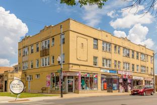 Updated Belmont Gardens/Kelvyn Park Apartment! - Photo 1 of 1