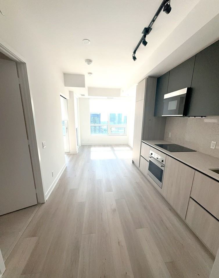 108 Peter Street #4609 - Photo 4 of 12