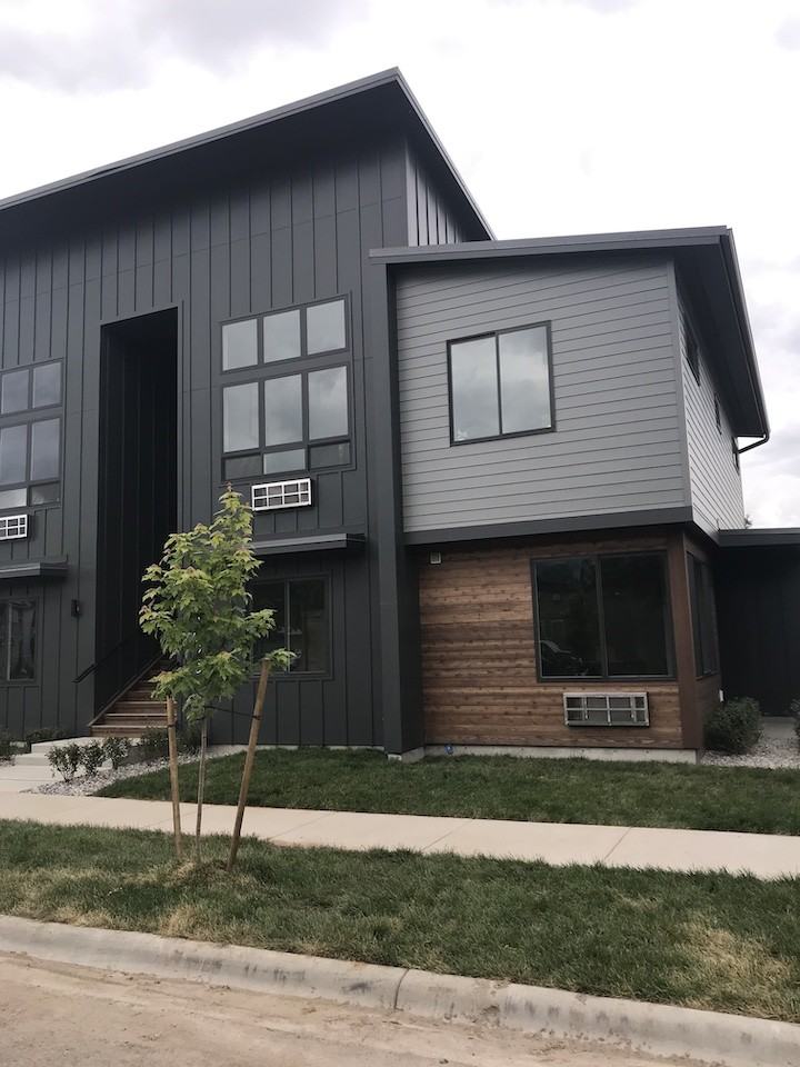 1025 Grand Ave #2 - Photo 3 of 6