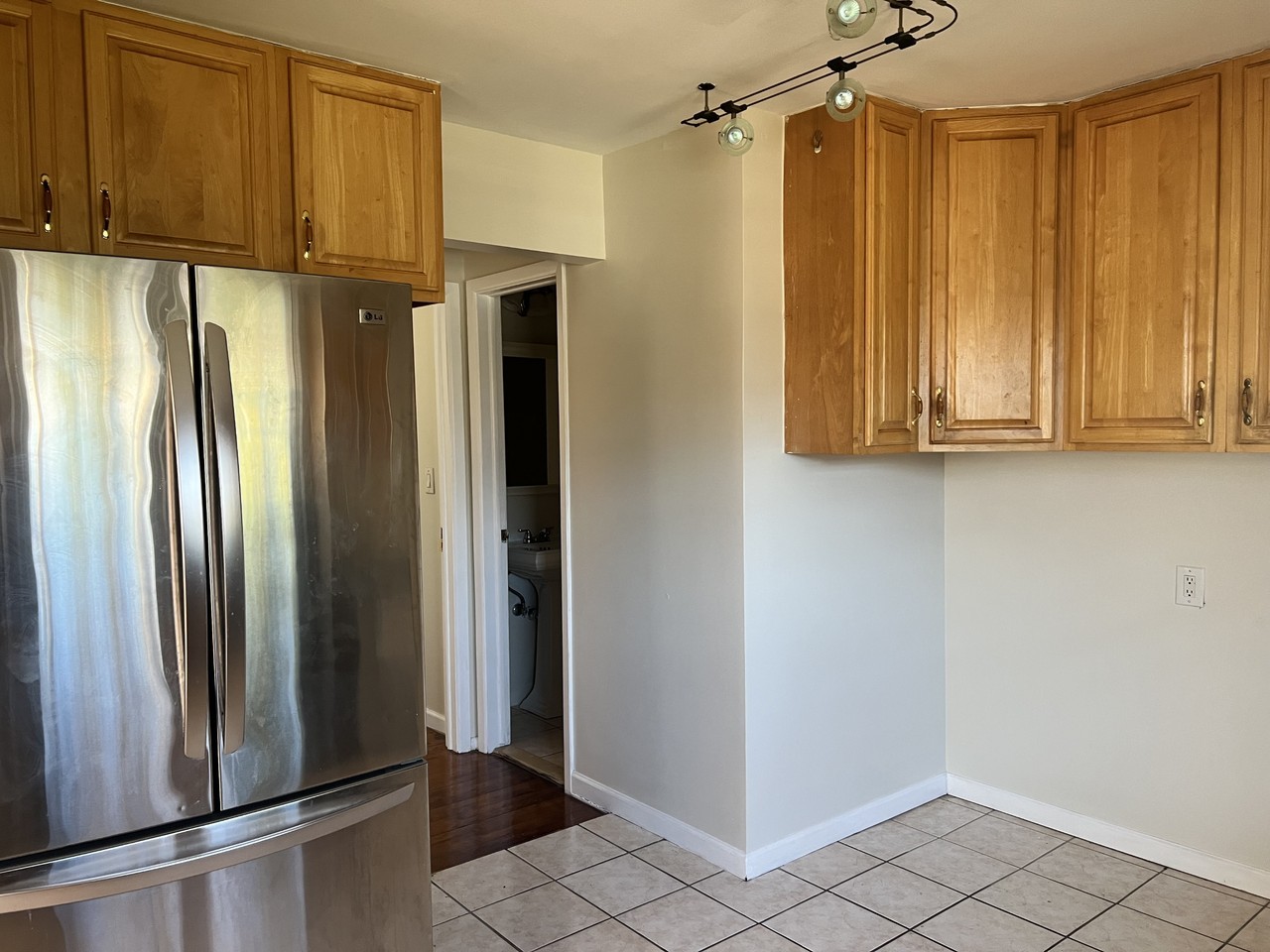 126 Orange St #NA - Photo 7 of 24