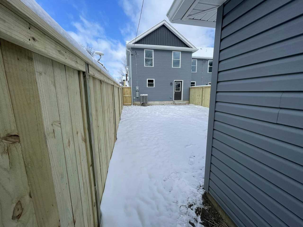 316 E Lincoln St #316 - Photo 3 of 27
