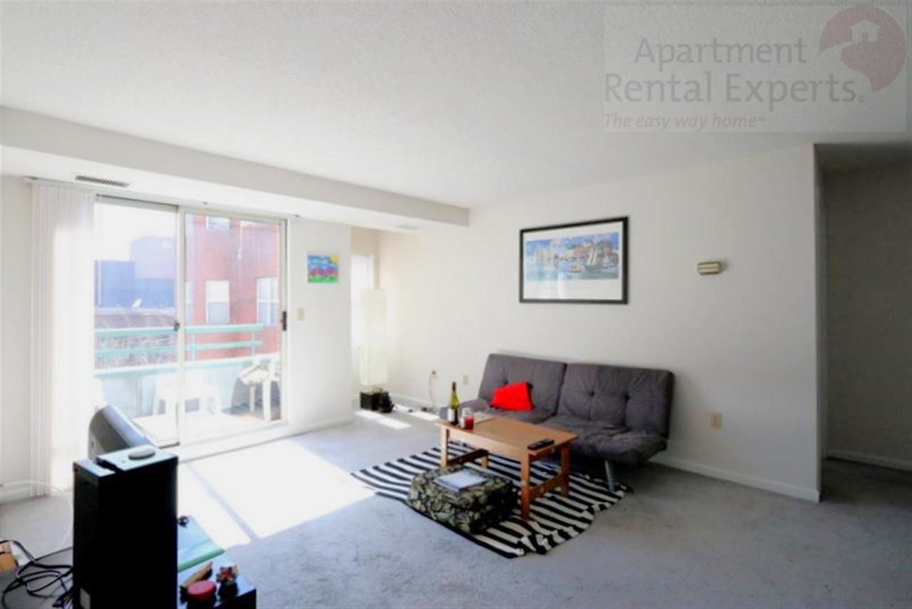 175 Beacon Place #304 - Photo 3 of 16