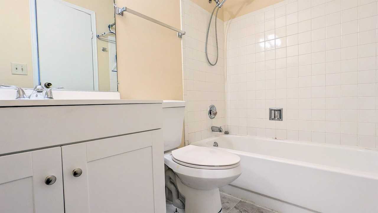 2014 North Rand Road - 107Unit 107 #107 - Photo 4 of 11