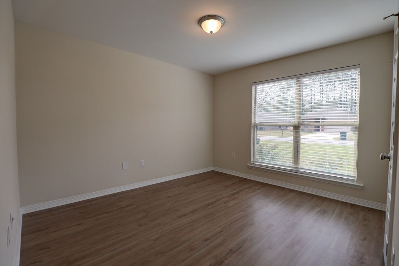 Villages at Arbor Walk - Photo 3 of 12