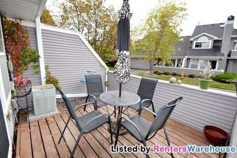 2425 Upland Ln N #g - Photo 3 of 14