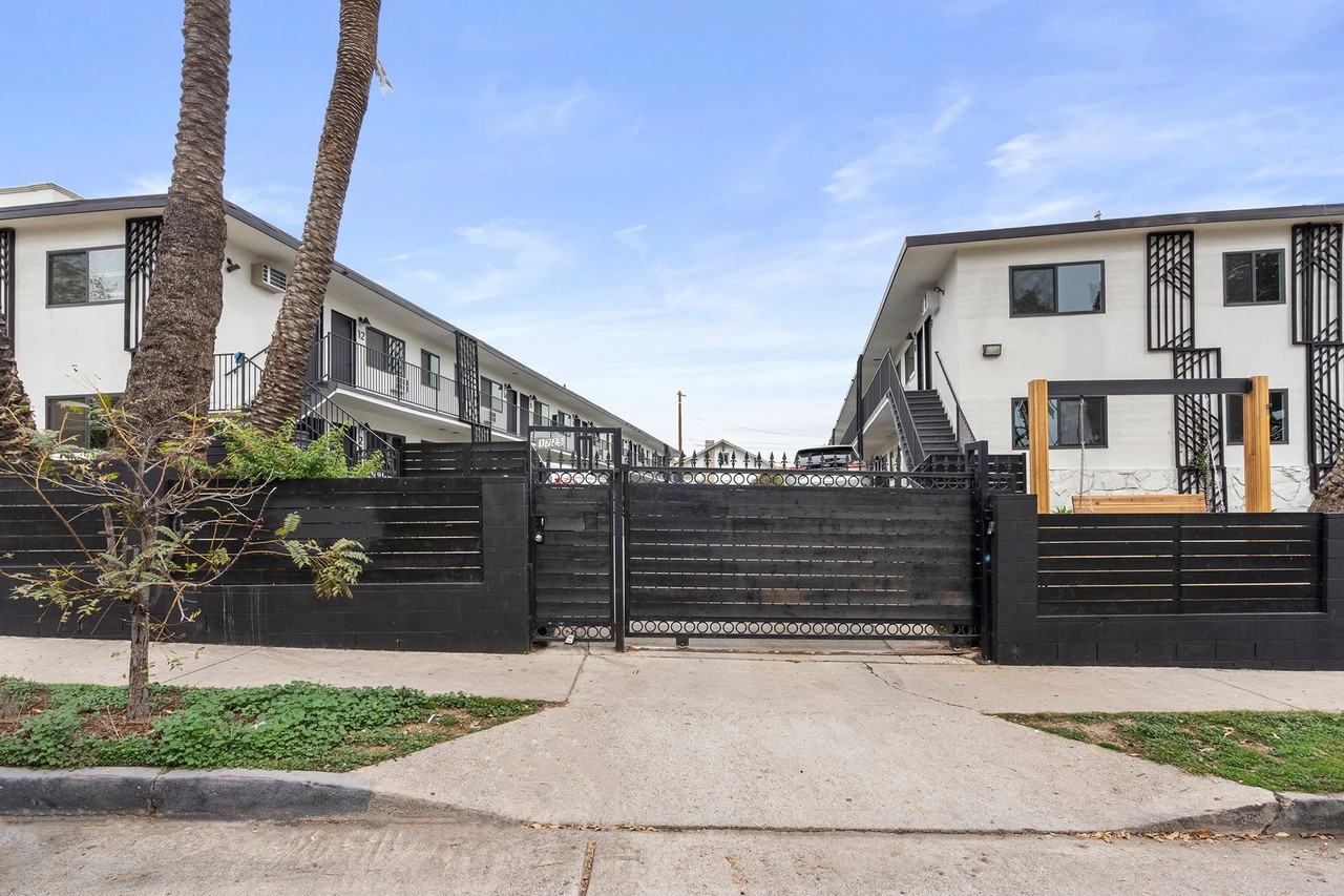 Echo Lake Apartments - Photo 3 of 49