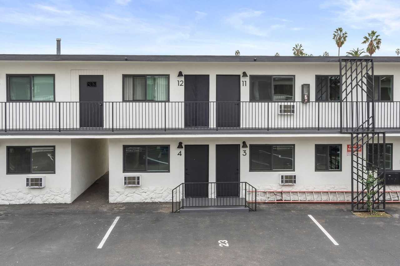 Echo Lake Apartments - Photo 7 of 49