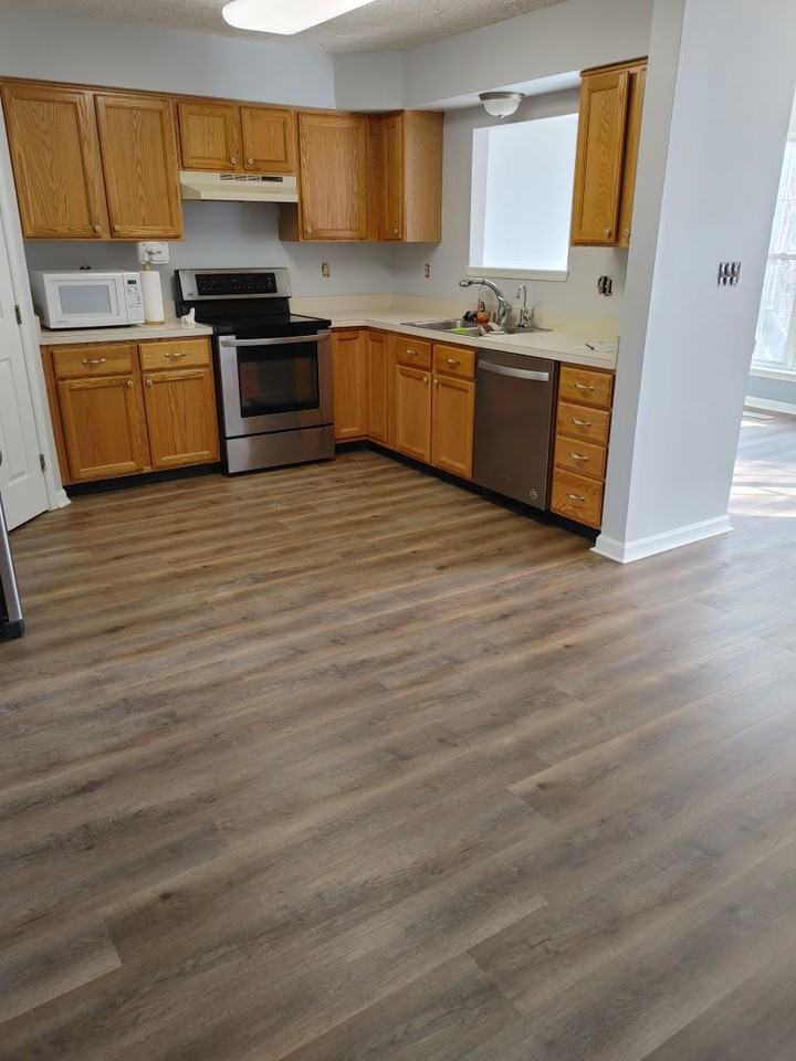 3819 Copper Beech Dr - Photo 2 of 12