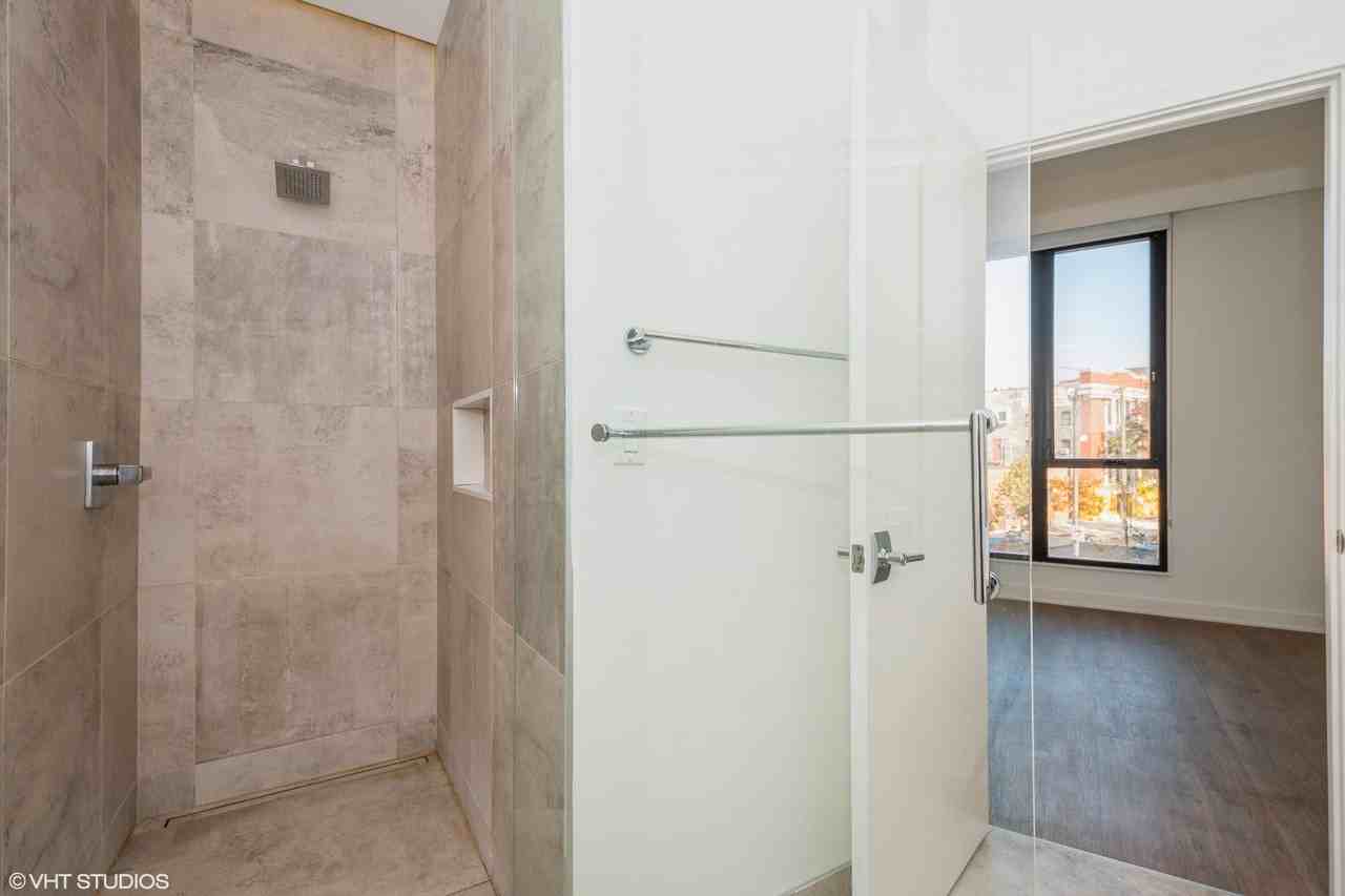 3462 N Lincoln Ave - Photo 7 of 22