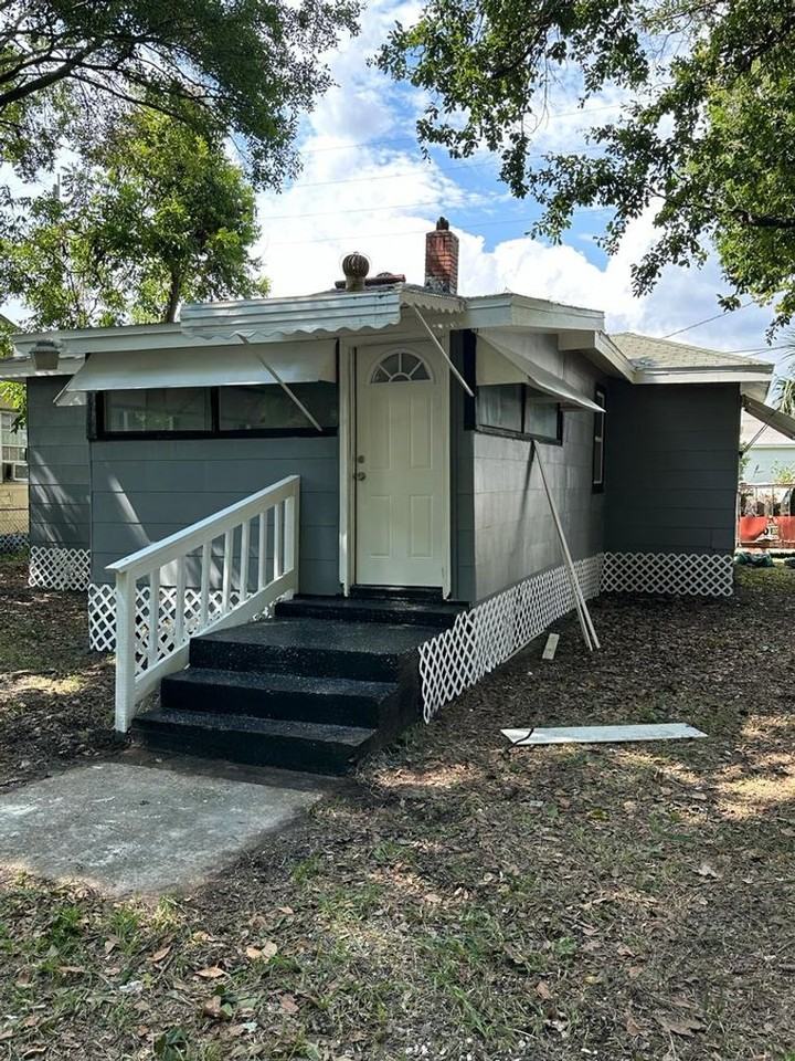 1550 Marshall St - Photo 5 of 15