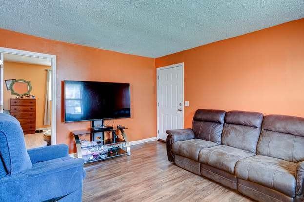 4106 Hunting Drive - Photo 2 of 8