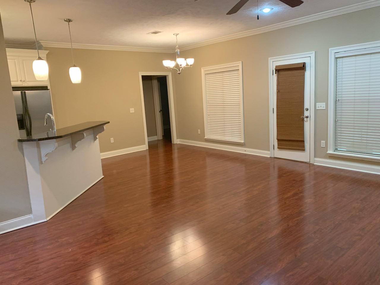 139 Harvey Cir - Photo 7 of 11
