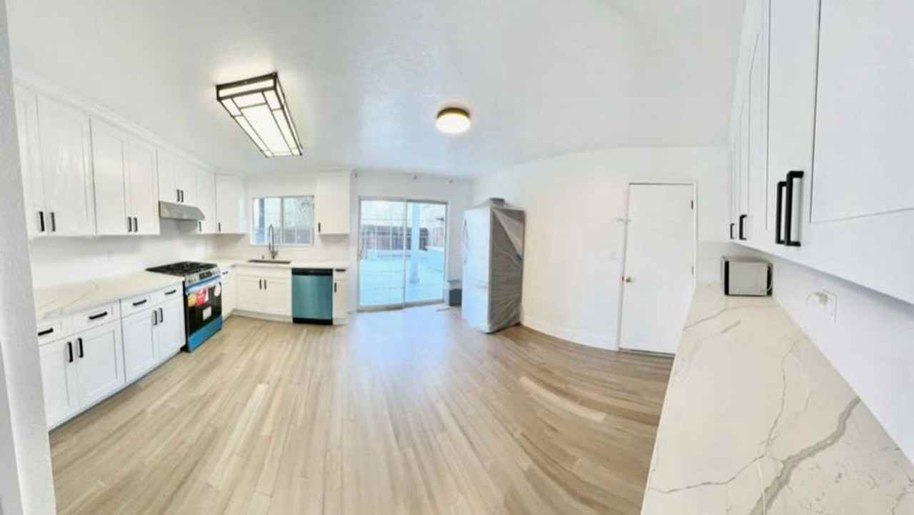 3411 Park Blvd - Photo 2 of 12