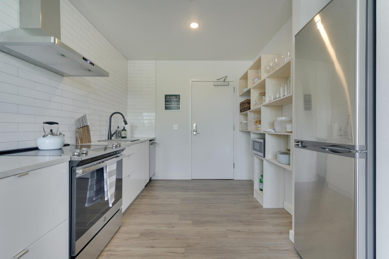 The Truman - Photo 7 of 13